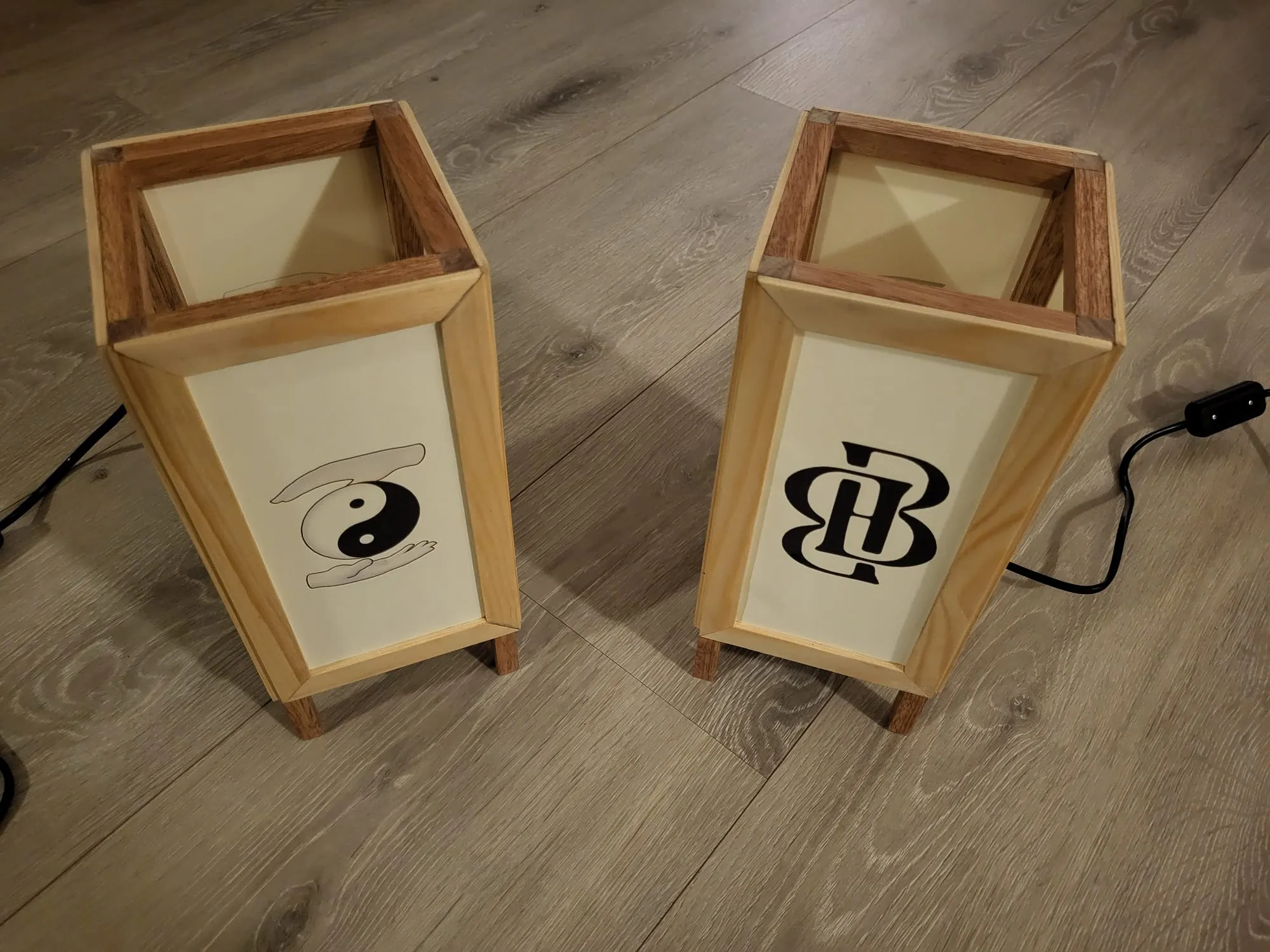 Lamps unlit, showing the frame and paper